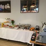 Ingo アパートホテル