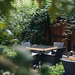 Aparthotel Ingo Krakov